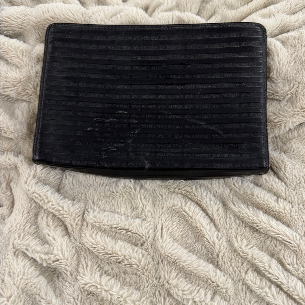 🖤 Valentino Black Leather Clutch Bag 🖤 - Picture 4 of 9